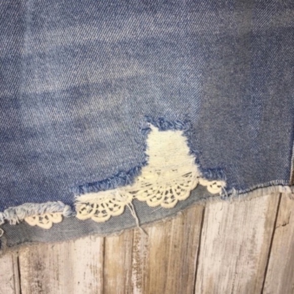 NWT Wild Fable High Rise Crochet Hem Shorts - Picture 7 of 9